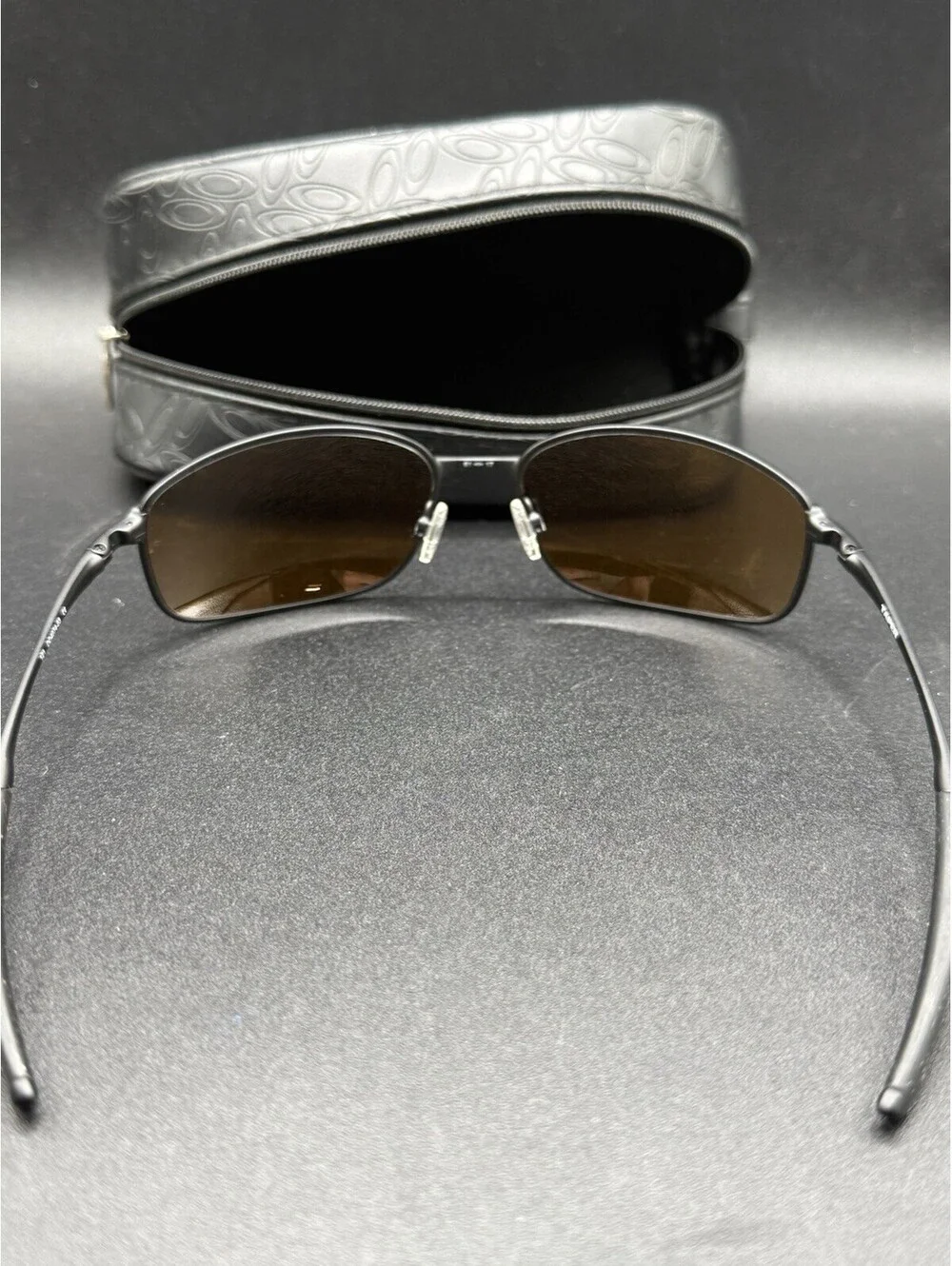 Oakley Taper Matte Black/Gold Iridium Lenses OO4074-03